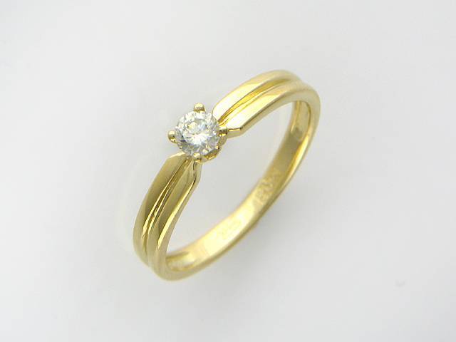 Кольцо из желтого золота c бриллиантом 01К644406 фото