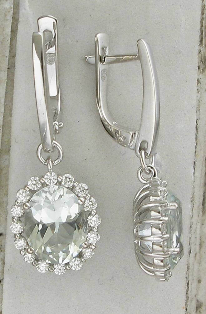 Серьги из белого золота c бриллиантом и иолитом 