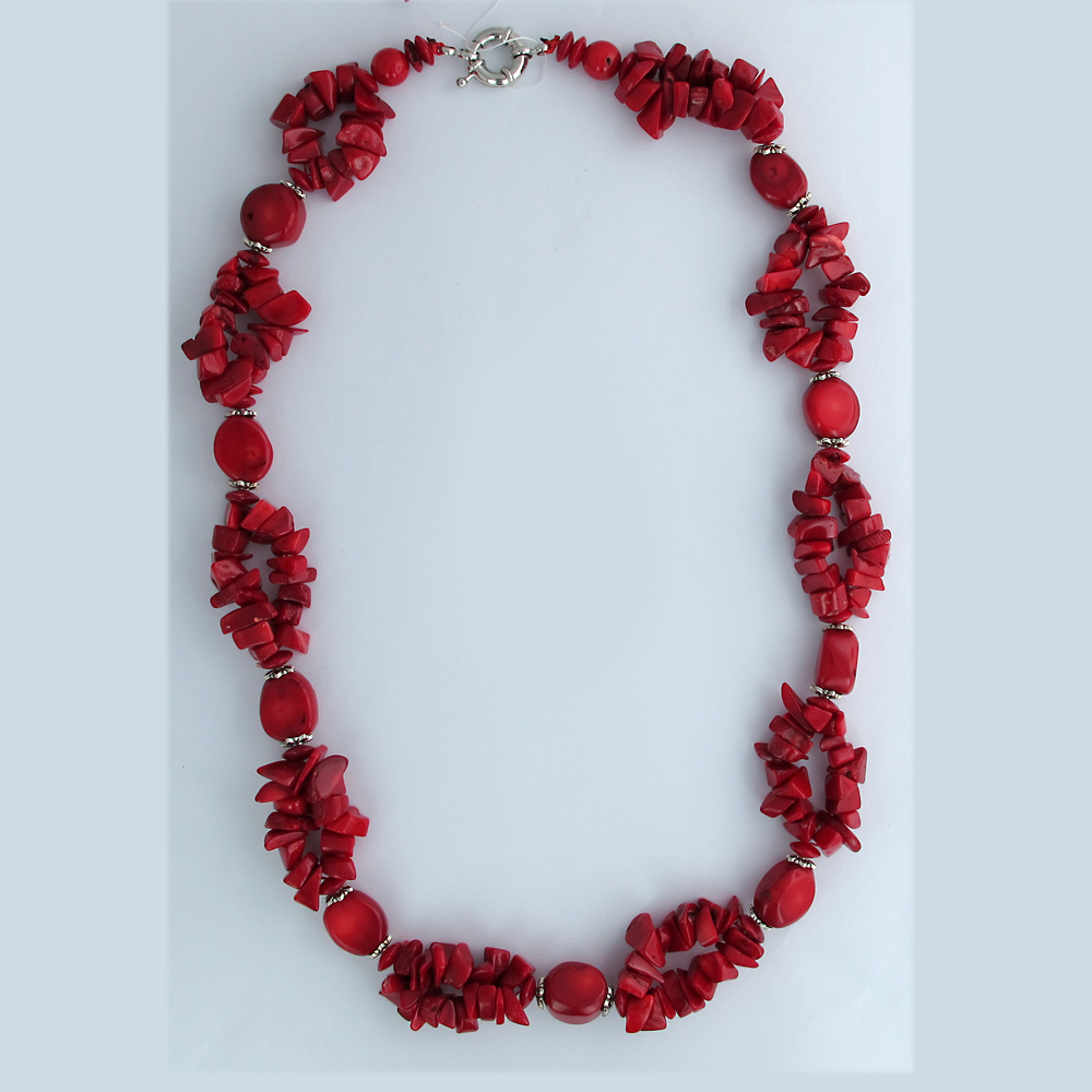 Колье из бижутерии c кораллом 