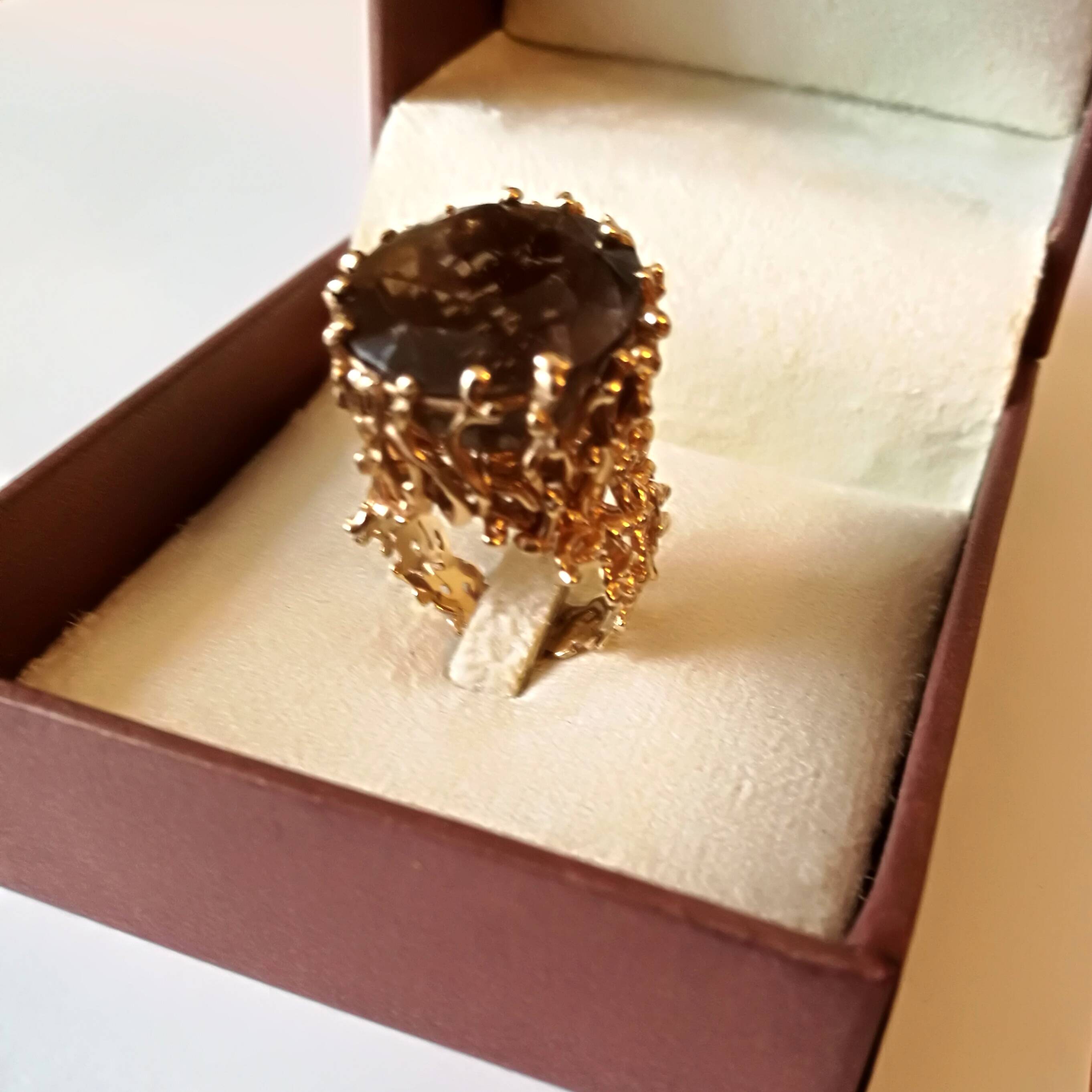 Оригинальное кольцо из желтого золота с раух топазом КН-01-01 фото