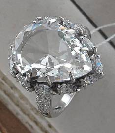 Кольцо из серебра c фианитом и кристаллом С22К151182