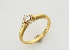 Кольцо из комбинированного золота c бриллиантом 32к680564
