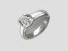 Кольцо из серебра c фианитом У15К150305