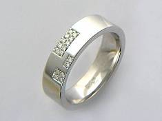 Обручальные кольца из трубы из белого золота c бриллиантом 01О620128