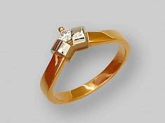 Кольцо из комбинированного золота c бриллиантом 32К660077