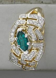 Кольцо из комбинированного золота c бриллиантом и изумрудом 01К6613137ЖY-1