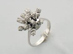 Кольцо из белого золота c бриллиантом 76К620916